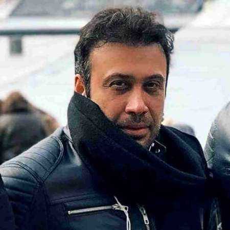 دانلود آهنگ پلک میبندم میون گریه های بی ارادم محسن چاوشی دانلود آهنگ پلک میبندم میون گریه های بی ارادم محسن چاوشی