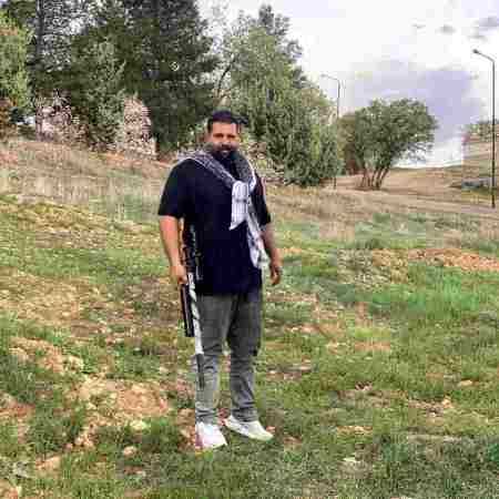 آهنگ د کنج ای دل قائمی سر مگو راز منی وحید موسوی آهنگ د کنج ای دل قائمی سر مگو راز منی وحید موسوی